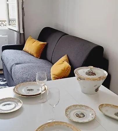 Agreable 2 Pieces - Rue Du Vieux * Versailles