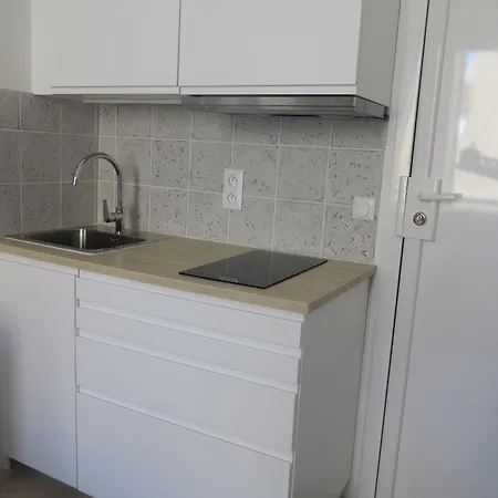 Agreable 2 Pieces - Rue Du Vieux * Versailles