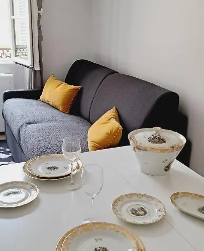 Agreable 2 Pieces - Rue Du Vieux * Versailles